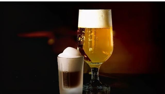 如何搭配普通利口酒，学习如何在家调酒