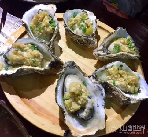 除了干白，生蚝还可以与这些美酒搭配！