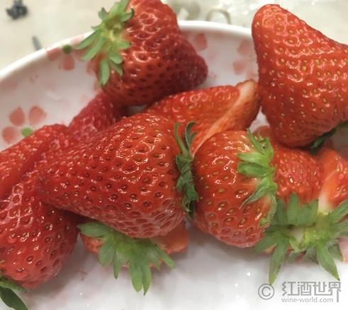 酒之魂：草莓味——夏日里的精灵 
