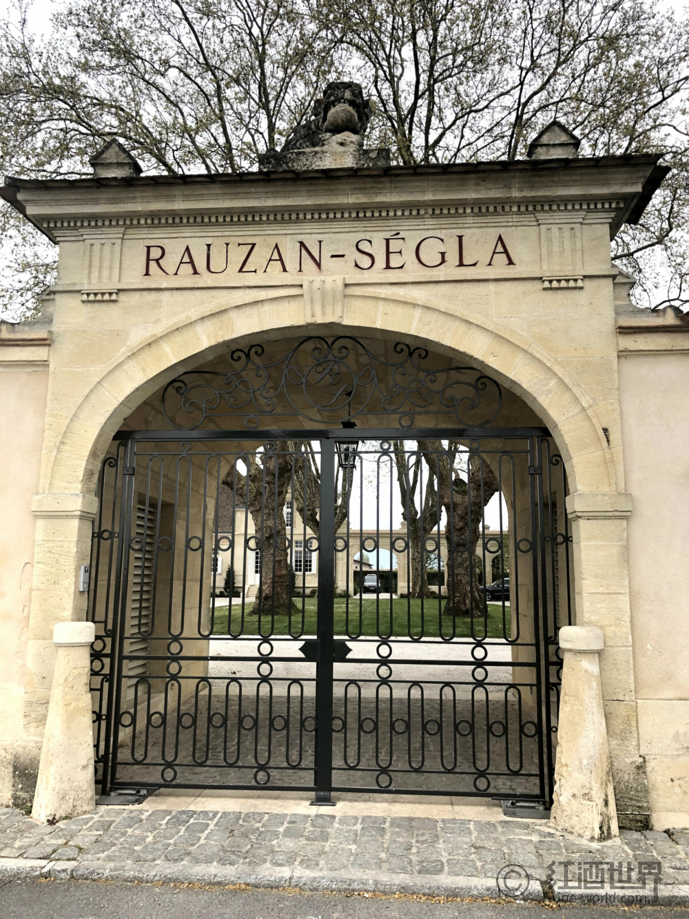 波尔多酒商：我们不是酒庄永远的银行