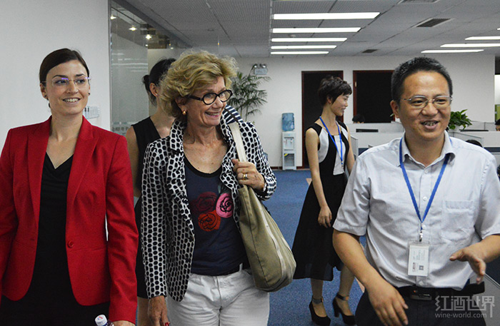 专访帕洛美城堡女庄主玛尔丹·卡泽纳弗