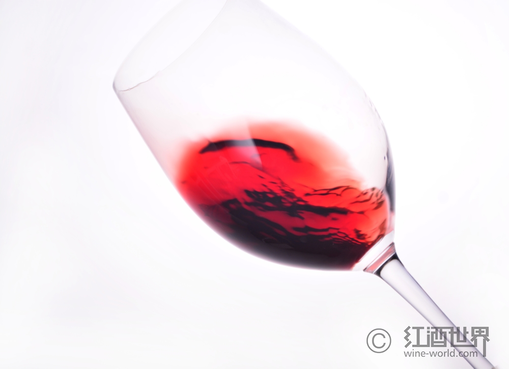 文学巨匠笔下流淌的葡萄酒意味着什么？