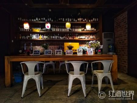 带你走进世界上首家声波酒吧 