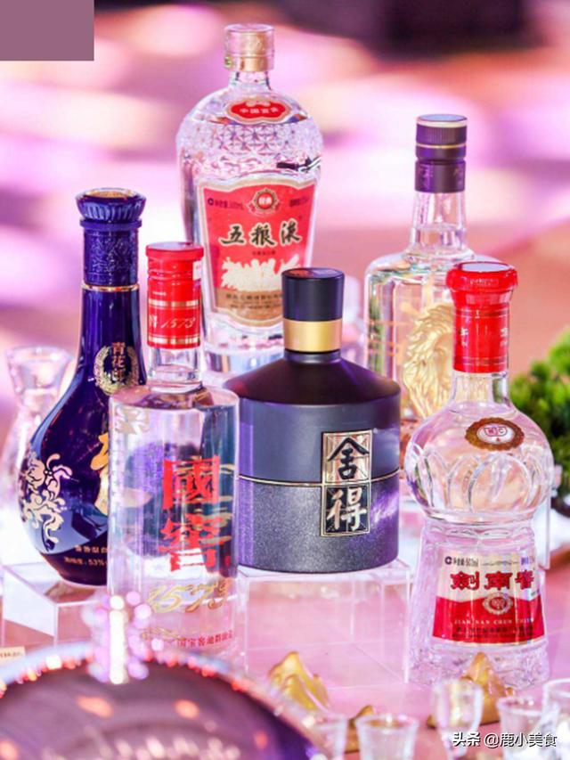 四川成都有2种名酒，一种是曾经的“无冕之王”，一种是好酒配便宜粮