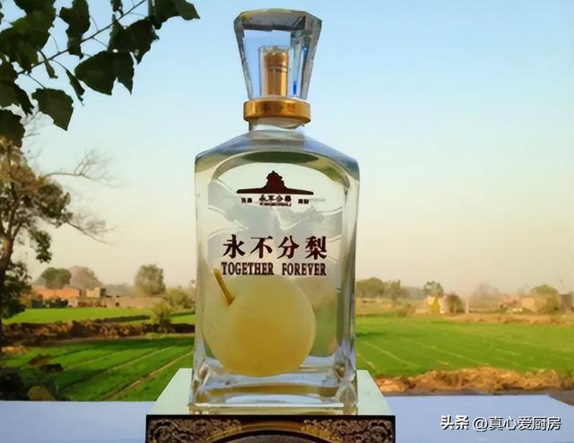 “不分梨”的五粮液酒瓶里的梨怎么了？ 给爱喝酒的人的忠告