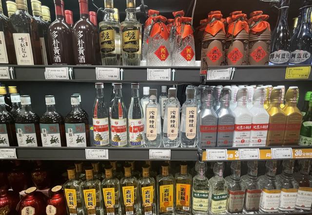 我国5款良心“裸瓶酒”，100%纯粮酿造，多年不涨价，你喝过几个 