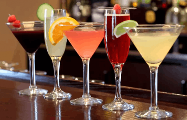 带颜色的鸡尾酒怎么调制好喝，颜色好看的鸡尾酒调制