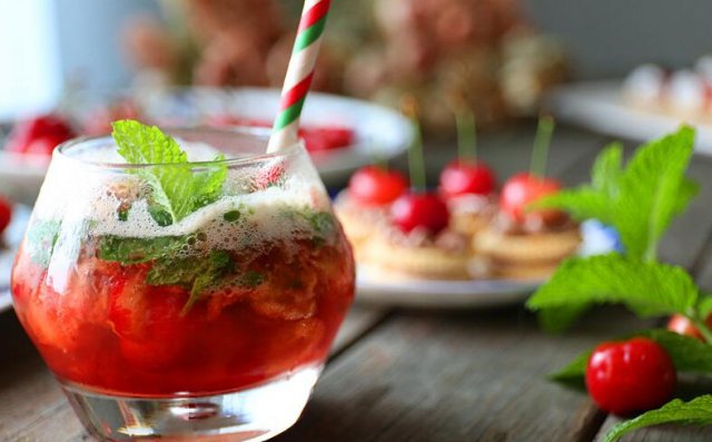 简单经典鸡尾酒做法，简单经典鸡尾酒做法大全