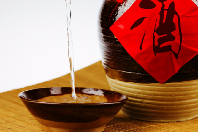 各省人喝酒的特点，内蒙古不能醉倒，广东让很多人都产生误会