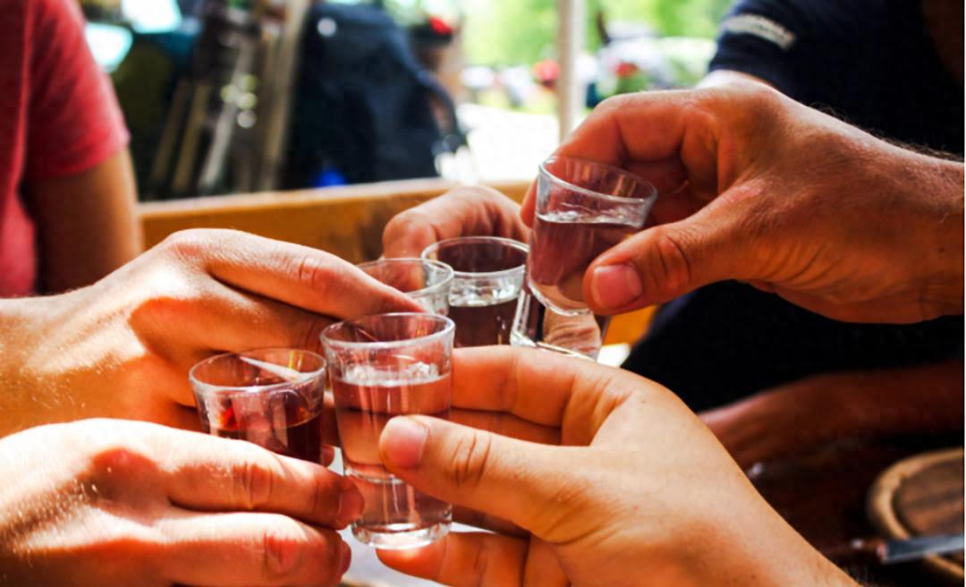 不同场合选酒指南：如何巧妙应对，你了解吗？