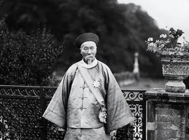 李鸿章外交手段：为什么对内说假话对外说实话？