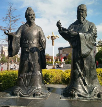 苏轼评米芾书法：风樯阵马，沉著痛快，当与钟、王并行