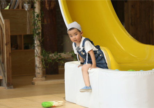 黄姓男孩取名顺口好听名字