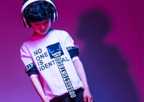 李屹哲名字打分_李屹哲名字打多少分