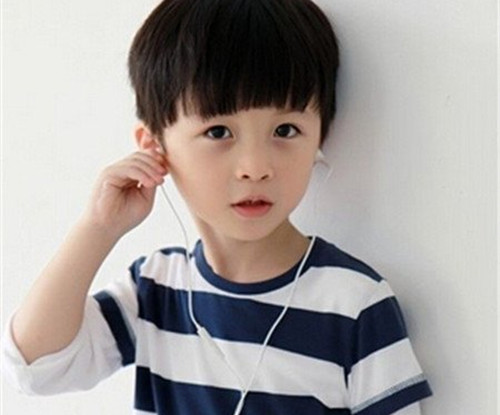 姓包的男孩有哪些名字