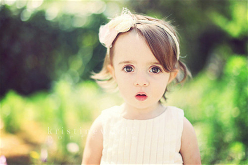 虎年艾姓女孩起名_艾珺婷名字测分打分