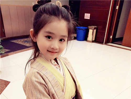 邓姓女孩取名大全免费_邓姝涵名字打分查询