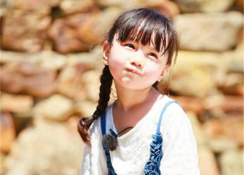 王姓有涵养的名字女两字