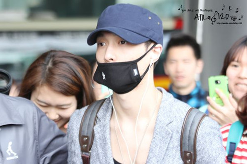 王姓男孩好听的名字又有内涵的名字-王煜超名字打分