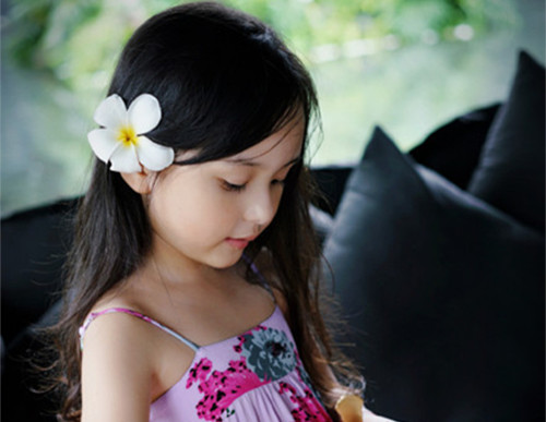 王姓女孩名字简单大气三字