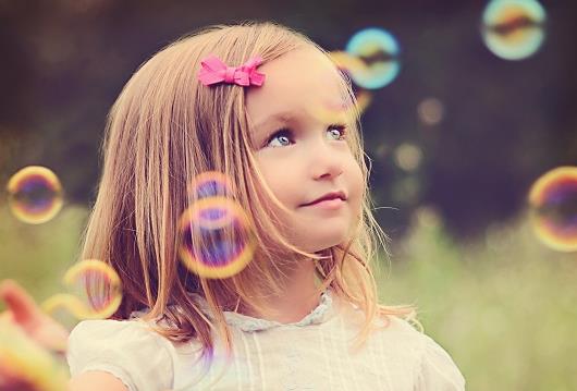 李姓五行缺火女孩取名精选