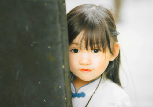 姓陈女孩子缺金的名字