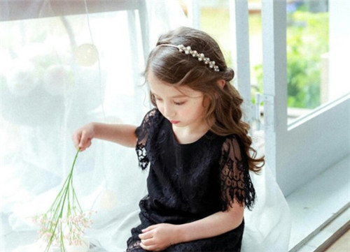 五行缺金的女孩子取什么名字好呢