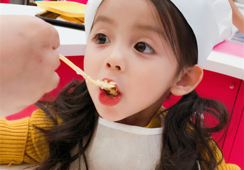 吴依伦名字打分_吴依伦姓名打分测试