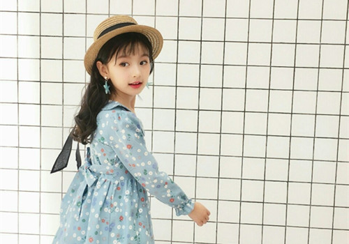 父母姓氏杨和吴怎么起名字