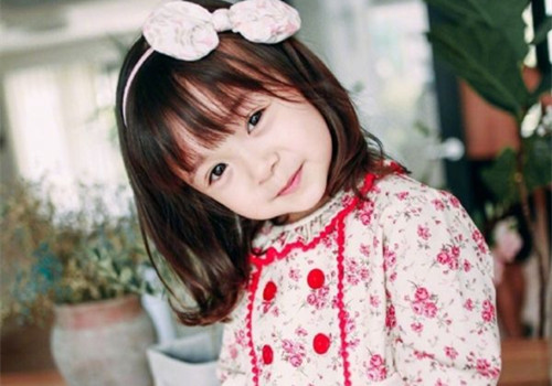 赵氏姓名大全女双字名-赵歆雨名字打分