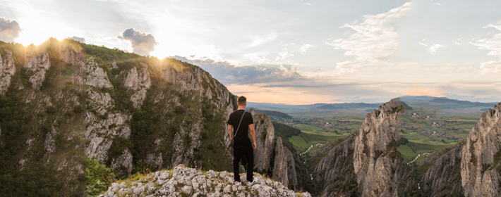 民间传说，聊斋一品红说的故事