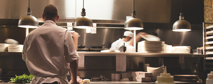 哪些男人留胡子能转运呢？相术