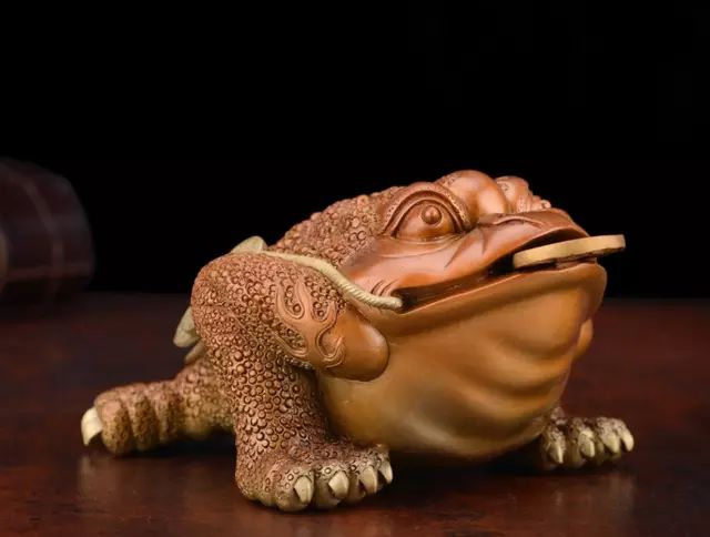 办公桌的摆件_办公室摆件看风水_办公摆件批发报价