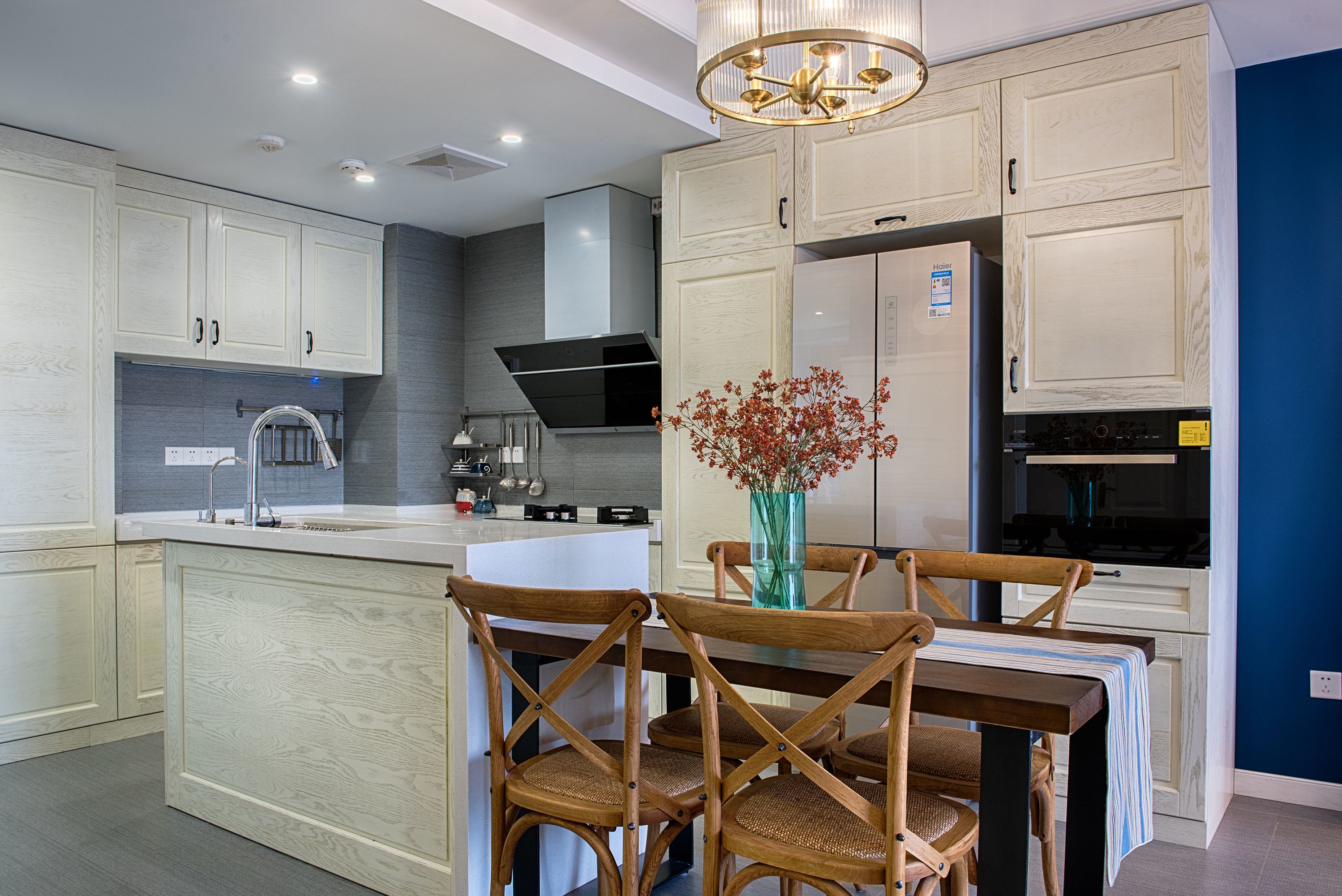 看一看哪些设计对于别墅的厨房装修的风水有利