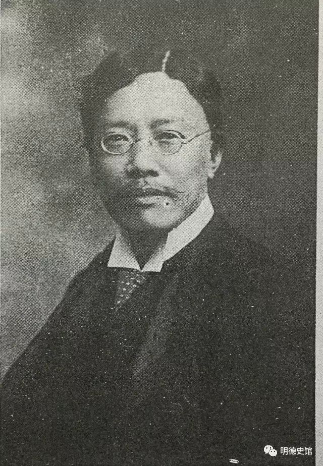 鼎卦九四爻测有什么事发生 韦千里：科学主义盛行，科学内涵不断扩大！