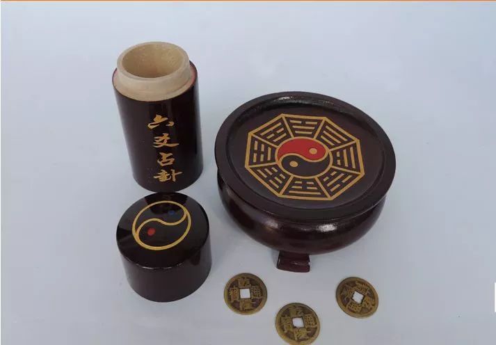 六爻在线占卜预测_六爻周易在线占卜预测_六爻在线预测