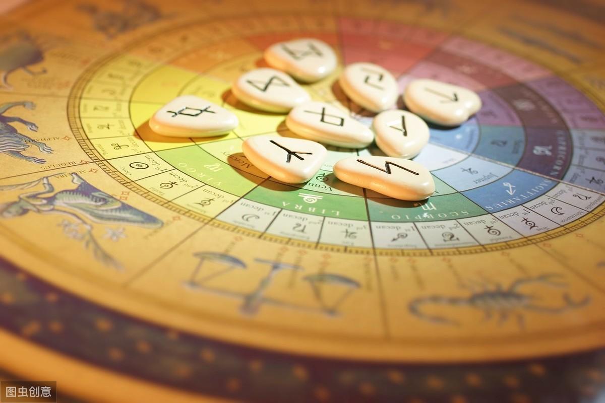 山火贲(贲卦) 女问爱情_贲卦变艮卦问工作_艮为山卦问感情要不要继续