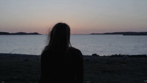 山风蛊卦感情_六十四卦+山风蛊卦_易经蛊卦对人生的启示