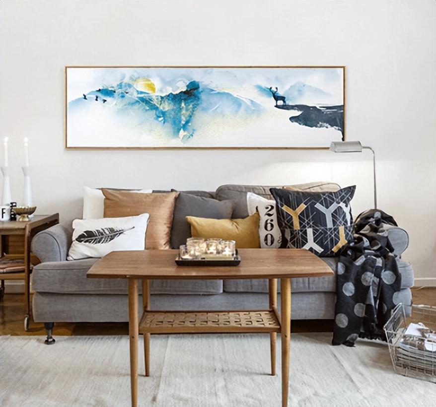 中式客厅沙发背景墙挂什么画好好？