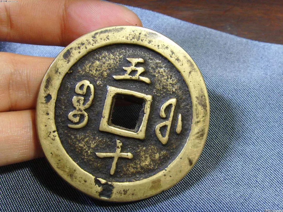 老板办公室摆件风水_客厅风水摆件风水禁忌_办公摆件礼品