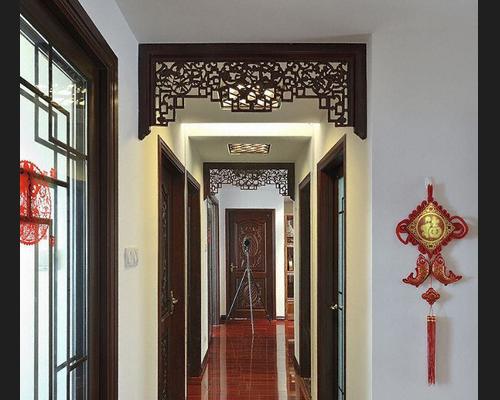 入户门正对着房间几条门在风水上有什么讲究吗？