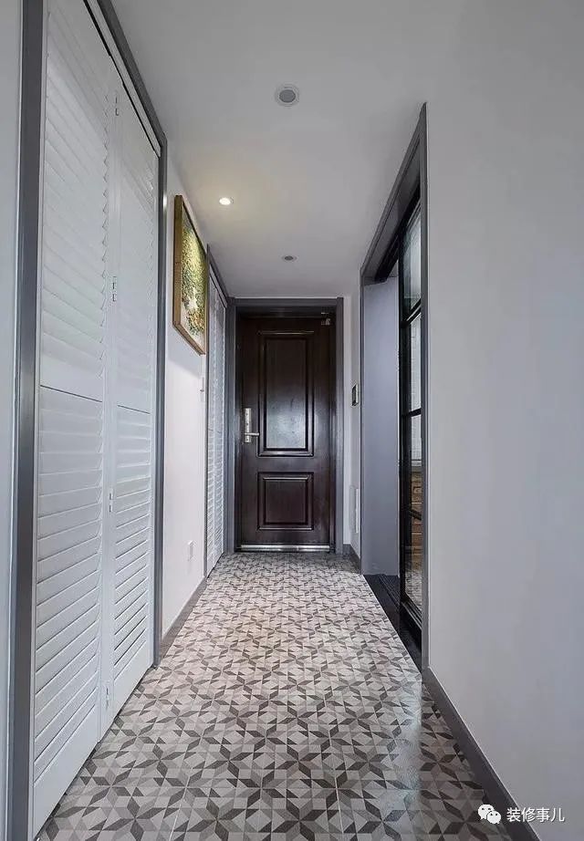 126㎡的三居室，这样的户型还是挺奇怪的！