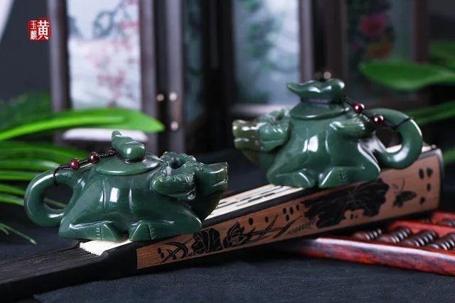 大润发有桌台摆件买吗_办公室风水招财旺事业_女生办公桌旺事业的风水摆件