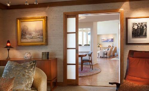 镜子对着门的化解方法有哪些呢？你知道吗？