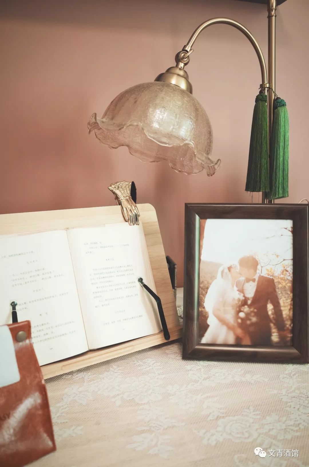 卧室墙面挂饰风水_卧室墙面颜色 风水_卧室墙面图案风水讲究