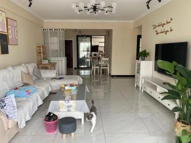 卧室墙面挂饰风水_卧室摆放风水 卧室颜色风水_卧室墙面风水颜色