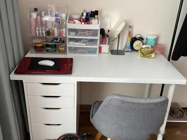 卧室墙面挂饰风水_卧室墙面风水颜色_卧室摆放风水 卧室颜色风水