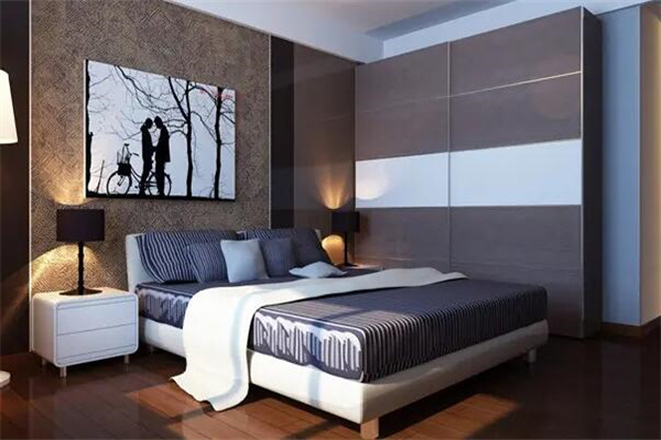 长条形卧室床摆设风水_属虎卧室床摆放风水_卧室床风水图片