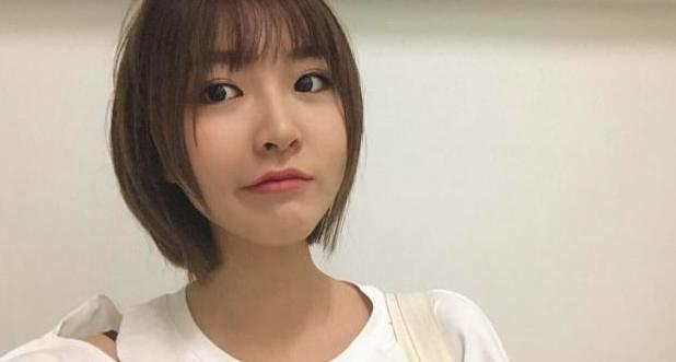 :纸上画一圆圈!