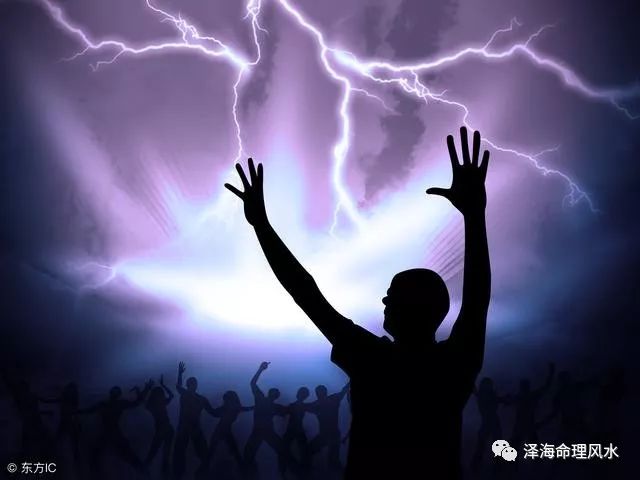 算命几十年了，很多人都会向我询问人的命运